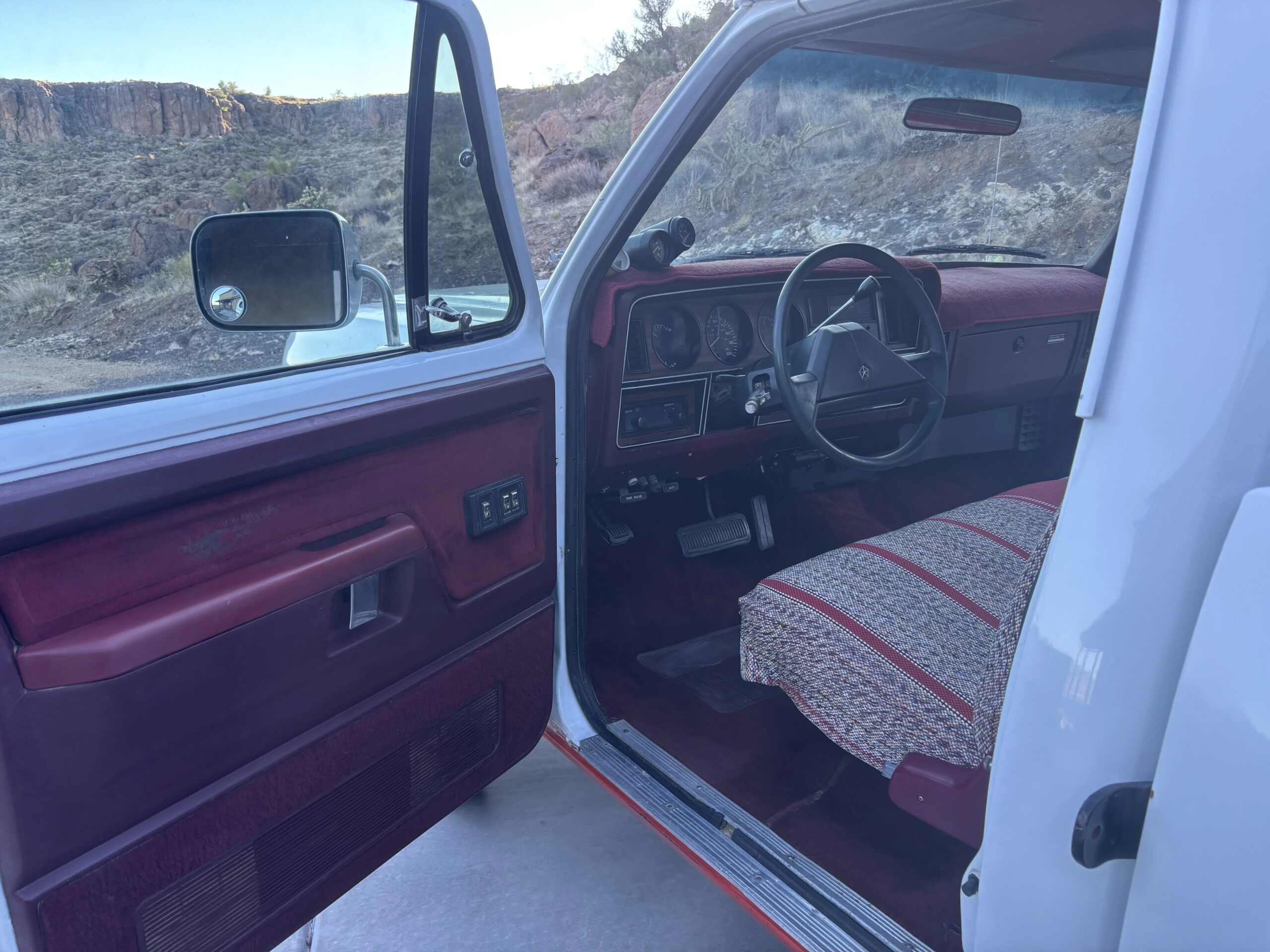 Dodge-Dw-truck-2wd-regular-cab-d-350-1990-White-Burgundy-15
