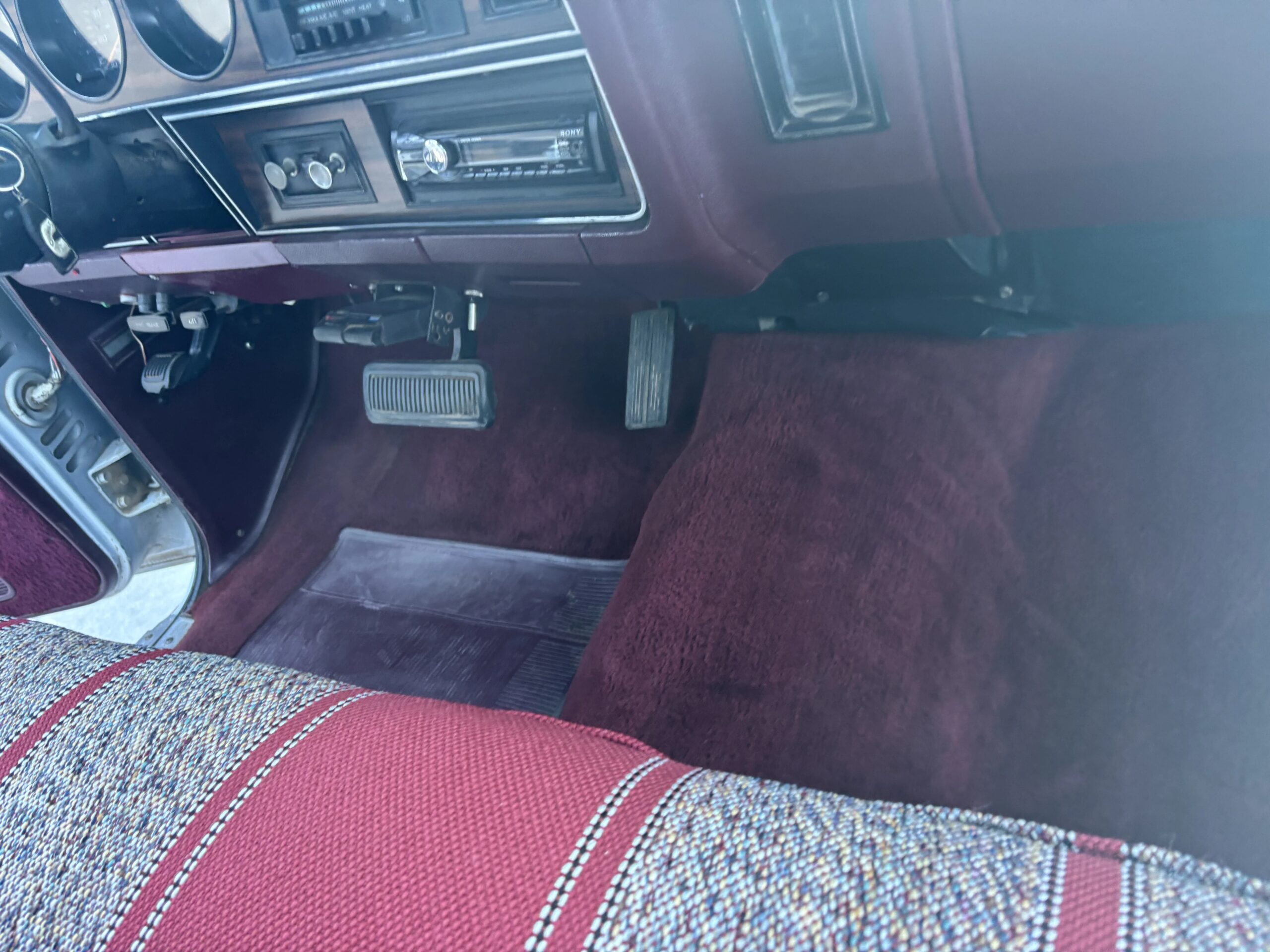 Dodge-Dw-truck-2wd-regular-cab-d-350-1990-White-Burgundy-18