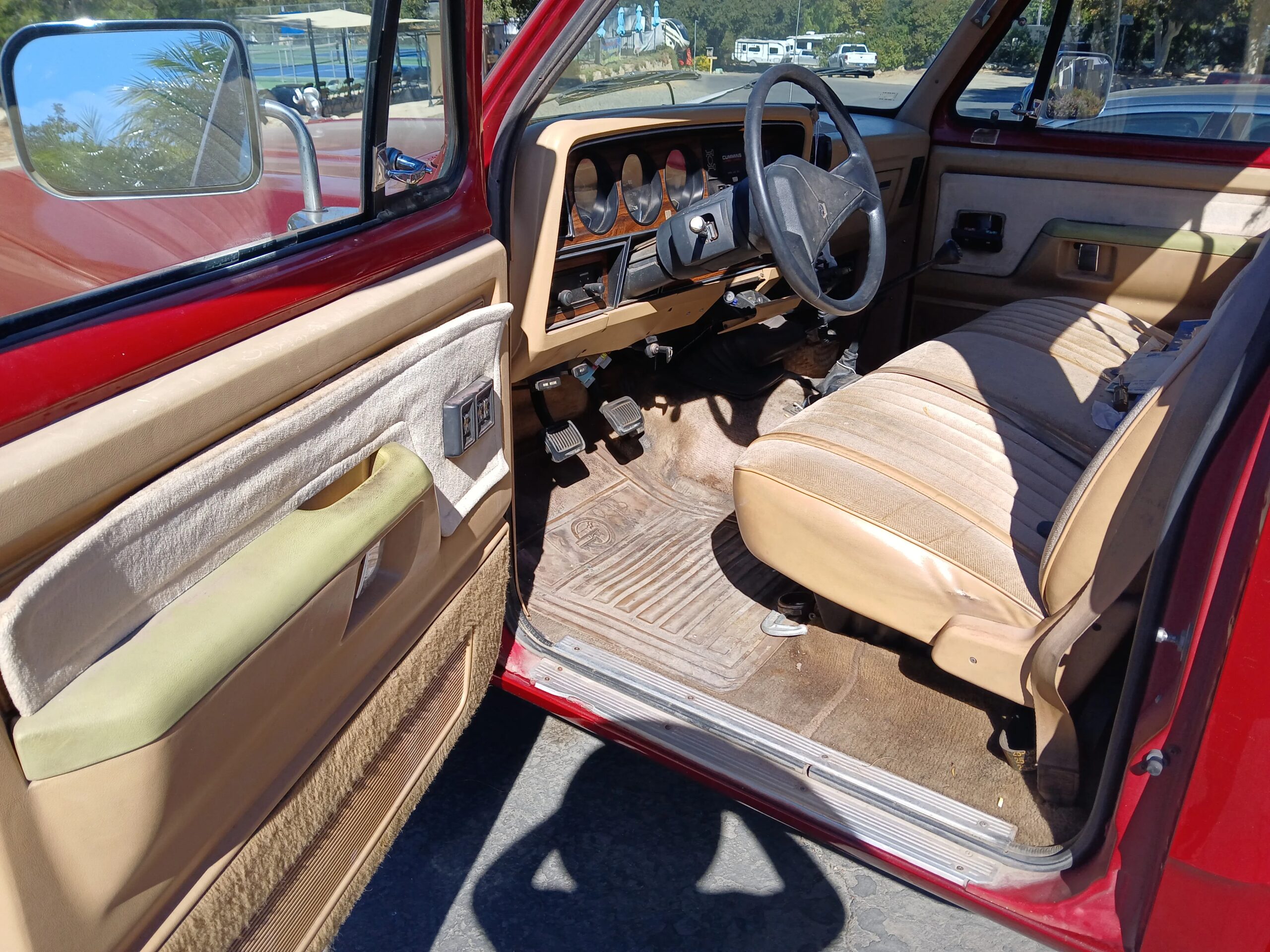 Dodge-Dw-truck-4x4-regular-cab-1989-Red-Tan-8
