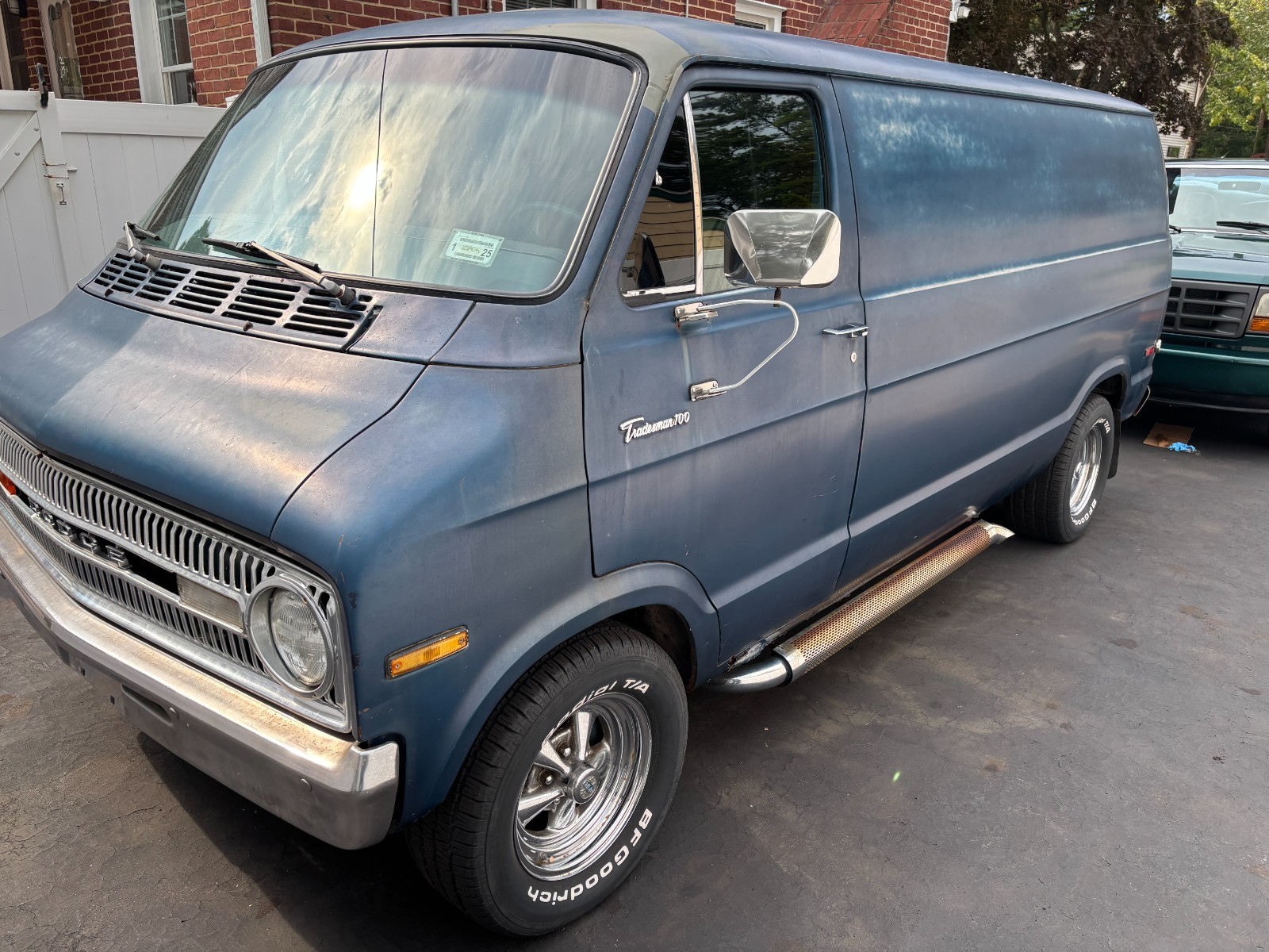Dodge-E-Series-Van-1973-Van-1