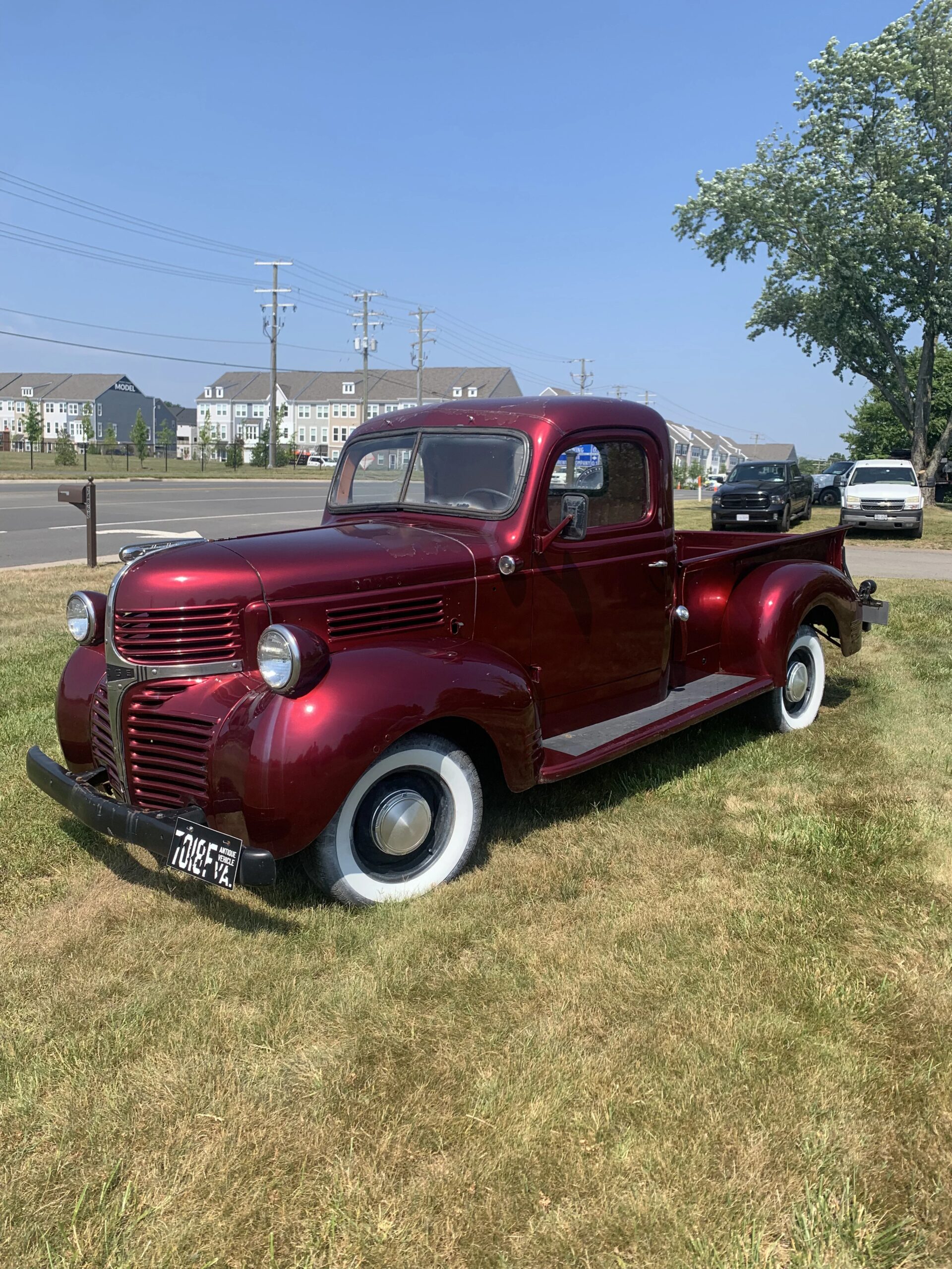 Dodge-Model-wc-1941-Red-Brown-11