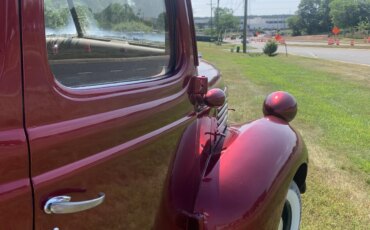 Dodge-Model-wc-1941-Red-Brown-20