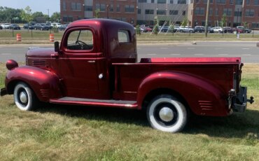 Dodge-Model-wc-1941-Red-Brown-9