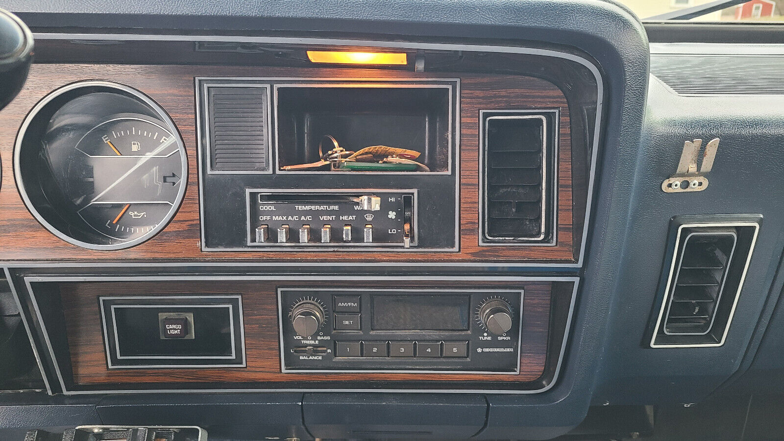 Dodge-Other-Pickups-1985-Pickup-Truck-12