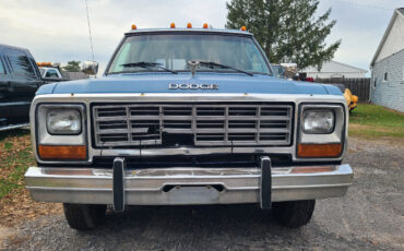 Dodge-Other-Pickups-1985-Pickup-Truck-3
