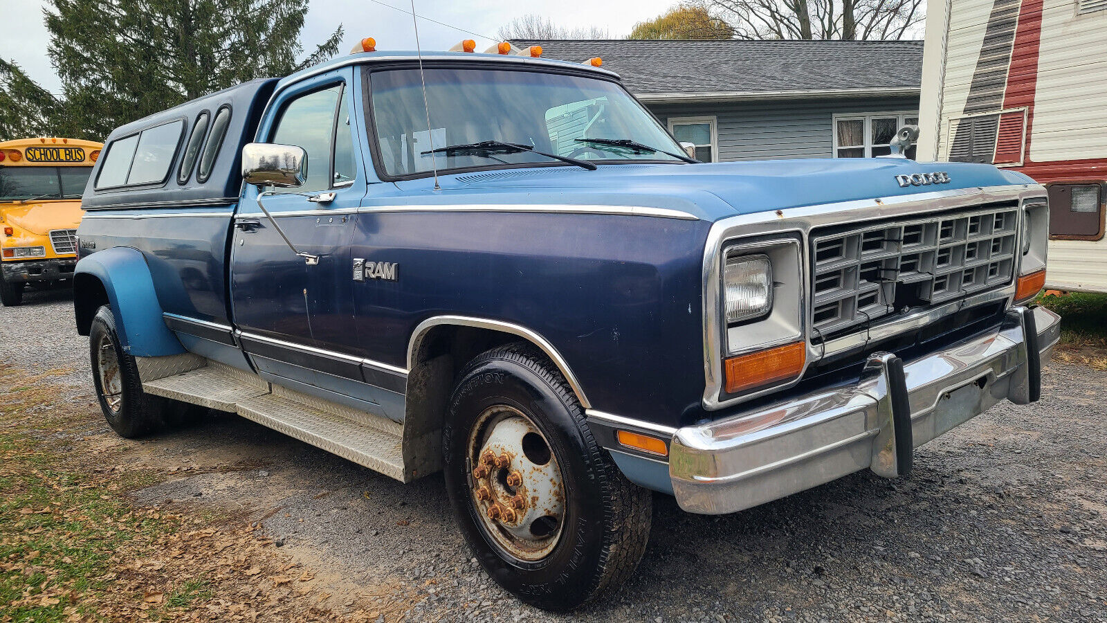 Dodge-Other-Pickups-1985-Pickup-Truck-4