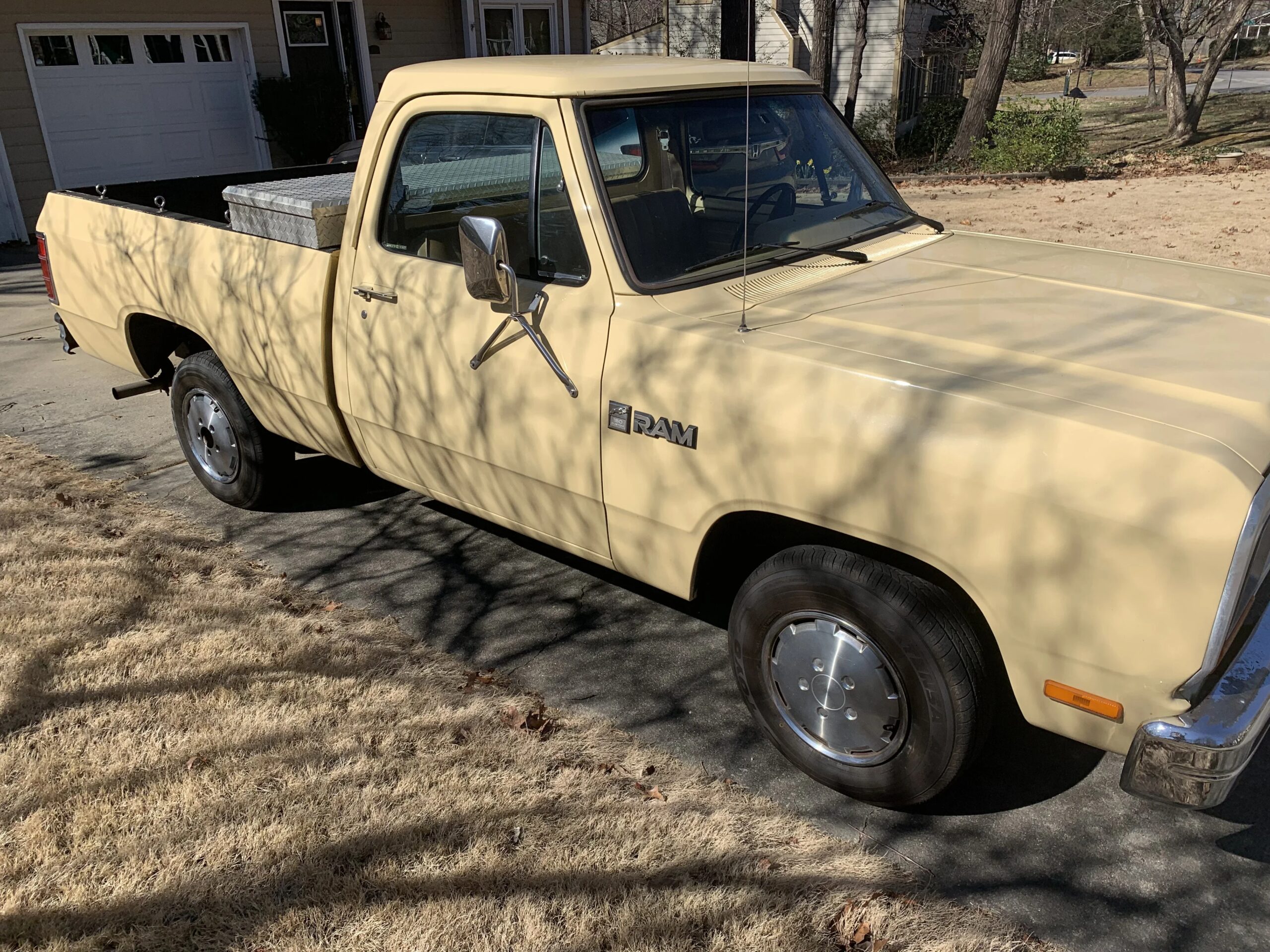 Dodge-Other-dodge-models-1986-Yellow-Yellow
