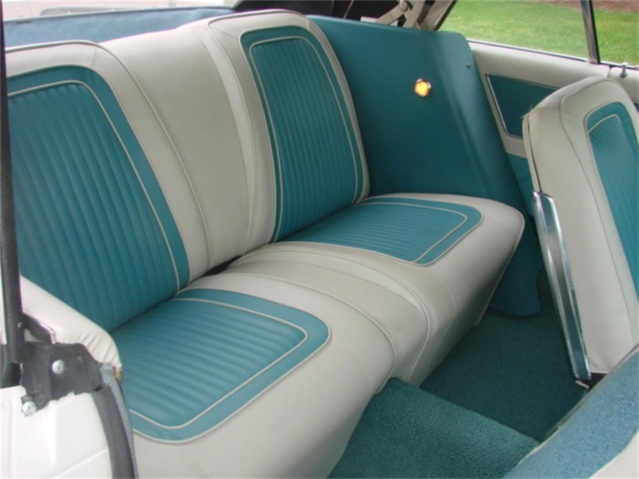 Dodge-Polara-1963-White-Turquoise-11