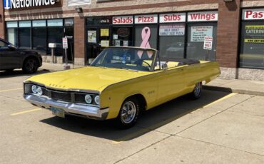 Dodge-Polara-1968-Yellow-Yellow-black-4