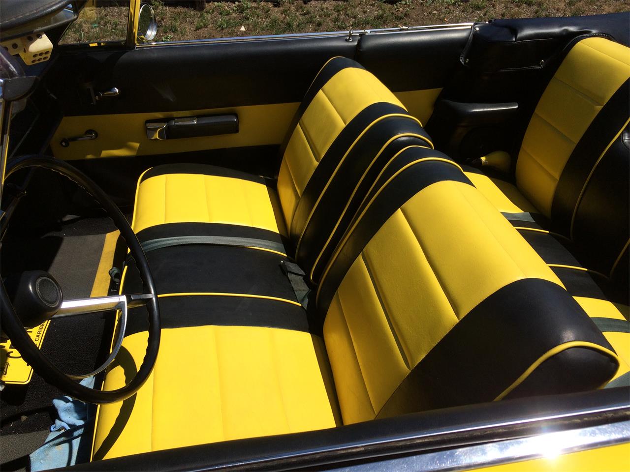 Dodge-Polara-1968-Yellow-Yellow-black-8