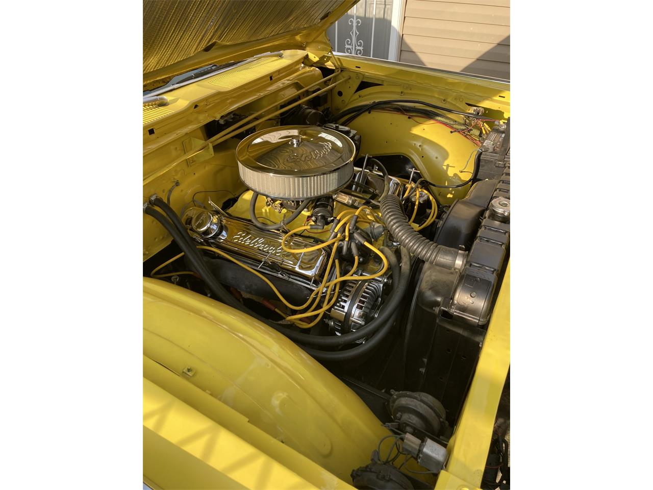 Dodge-Polara-1968-Yellow-Yellow-black-9