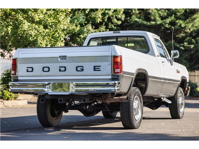 Dodge-Power-Ram-W250-1993-Standard-Cab-Pickup-9
