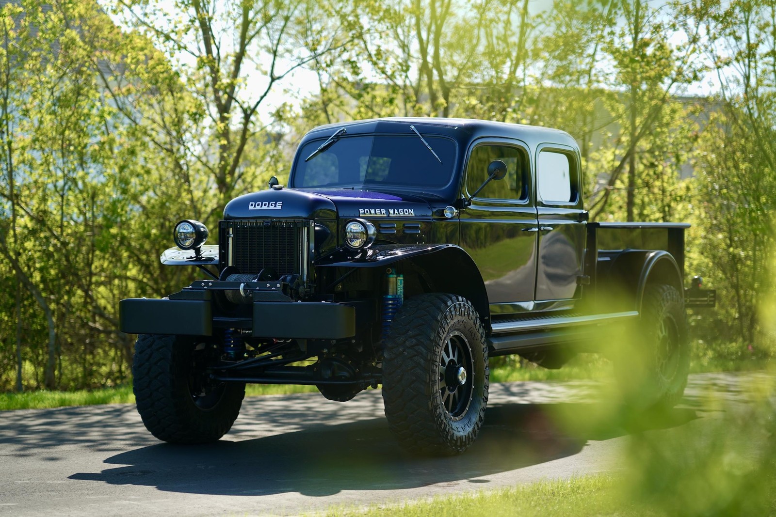 Dodge-Power-Wagon-1947-2