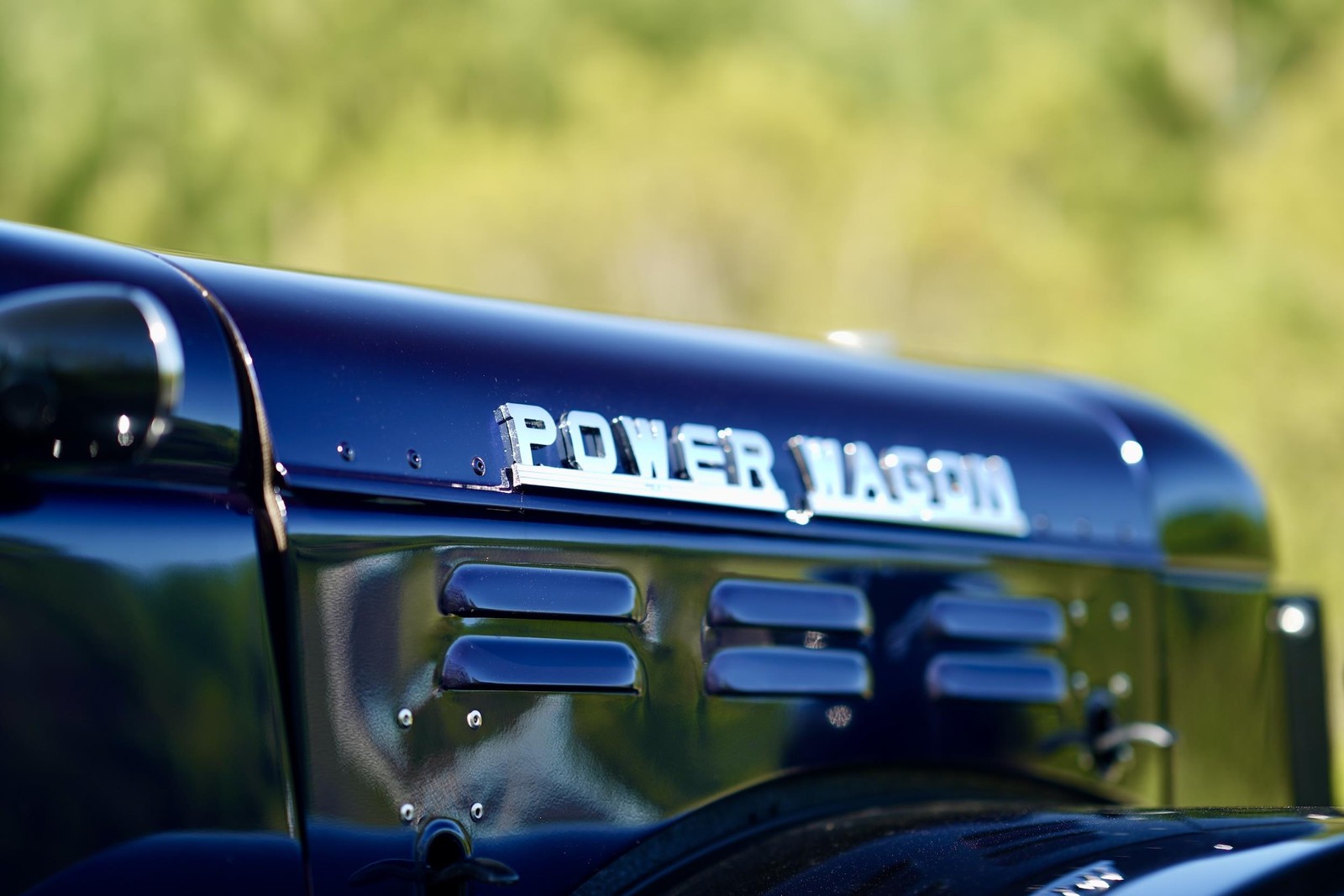 Dodge-Power-Wagon-1947-38