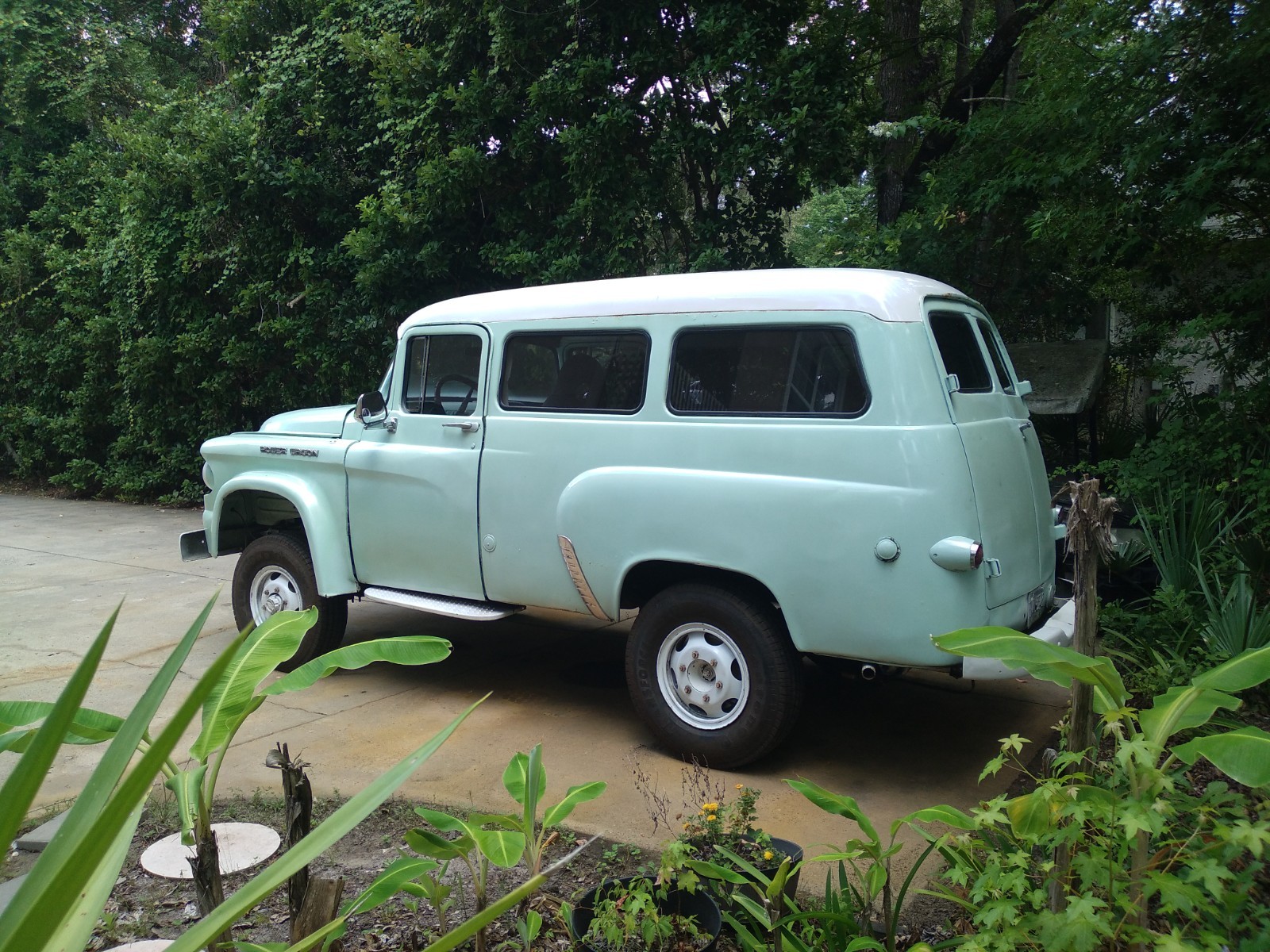 Dodge-Power-Wagon-1958-SUV-10