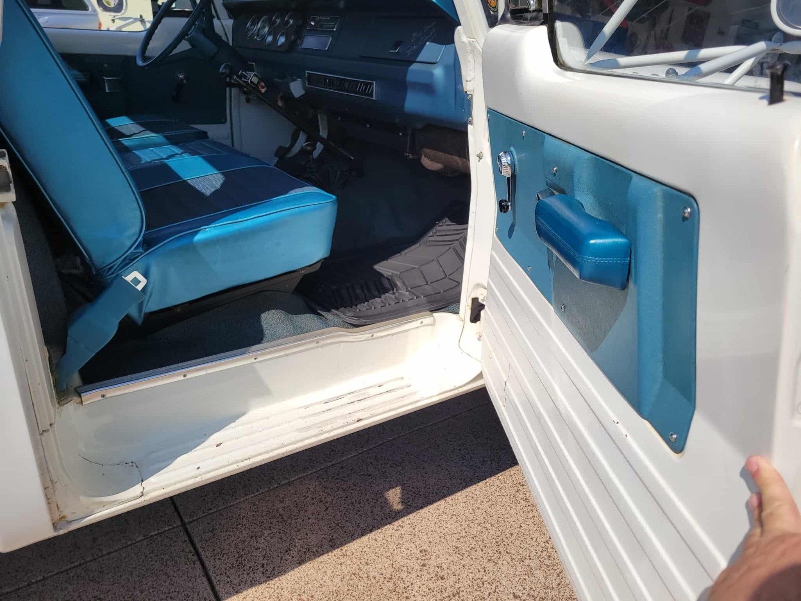 Dodge-Power-Wagon-1970-Standard-Cab-Pickup-13