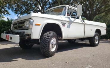 Dodge-Power-Wagon-1970-Standard-Cab-Pickup-6