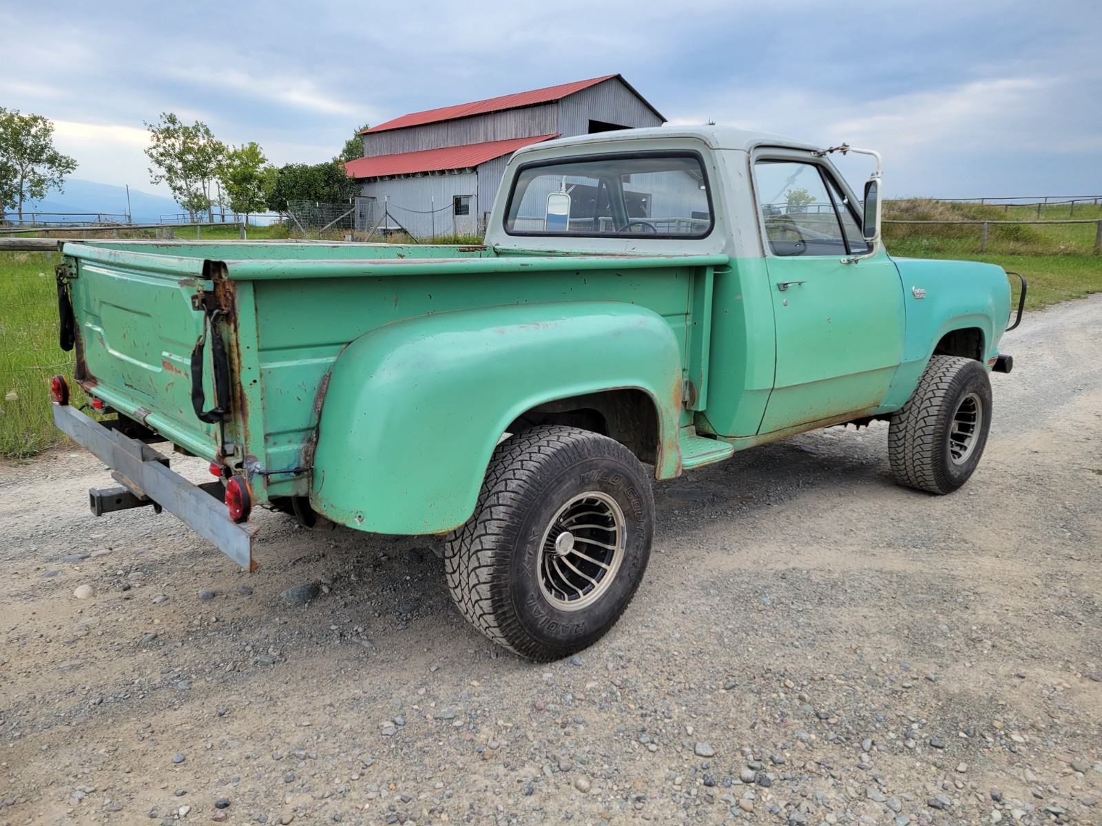Dodge-Power-Wagon-1972-Standard-Cab-Pickup-19