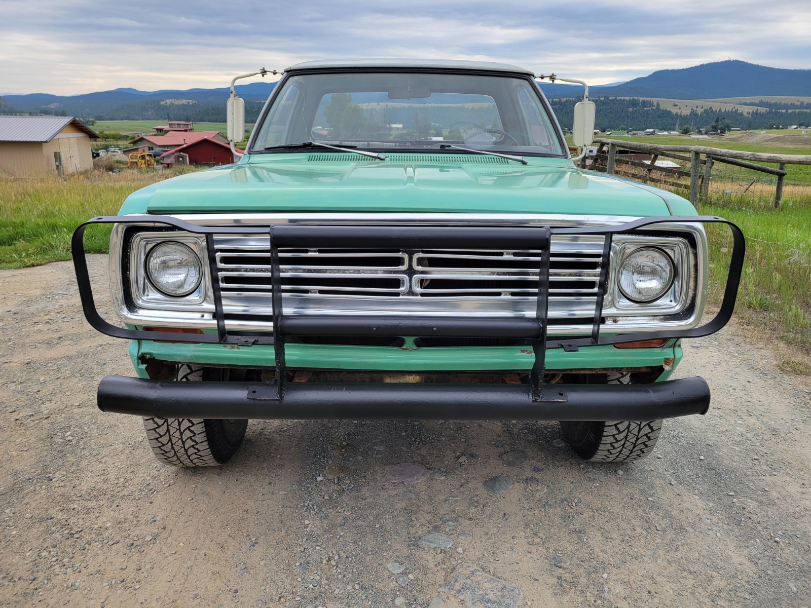 Dodge-Power-Wagon-1972-Standard-Cab-Pickup-2