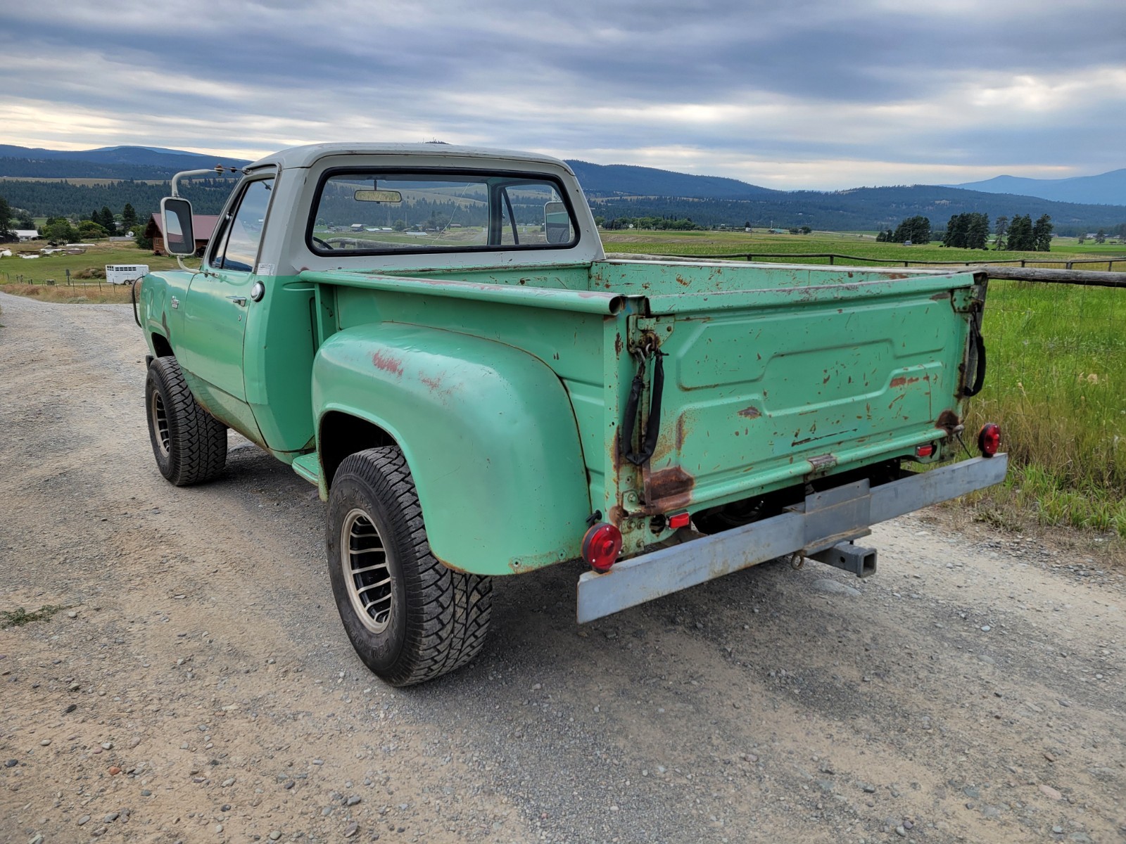 Dodge-Power-Wagon-1972-Standard-Cab-Pickup-9