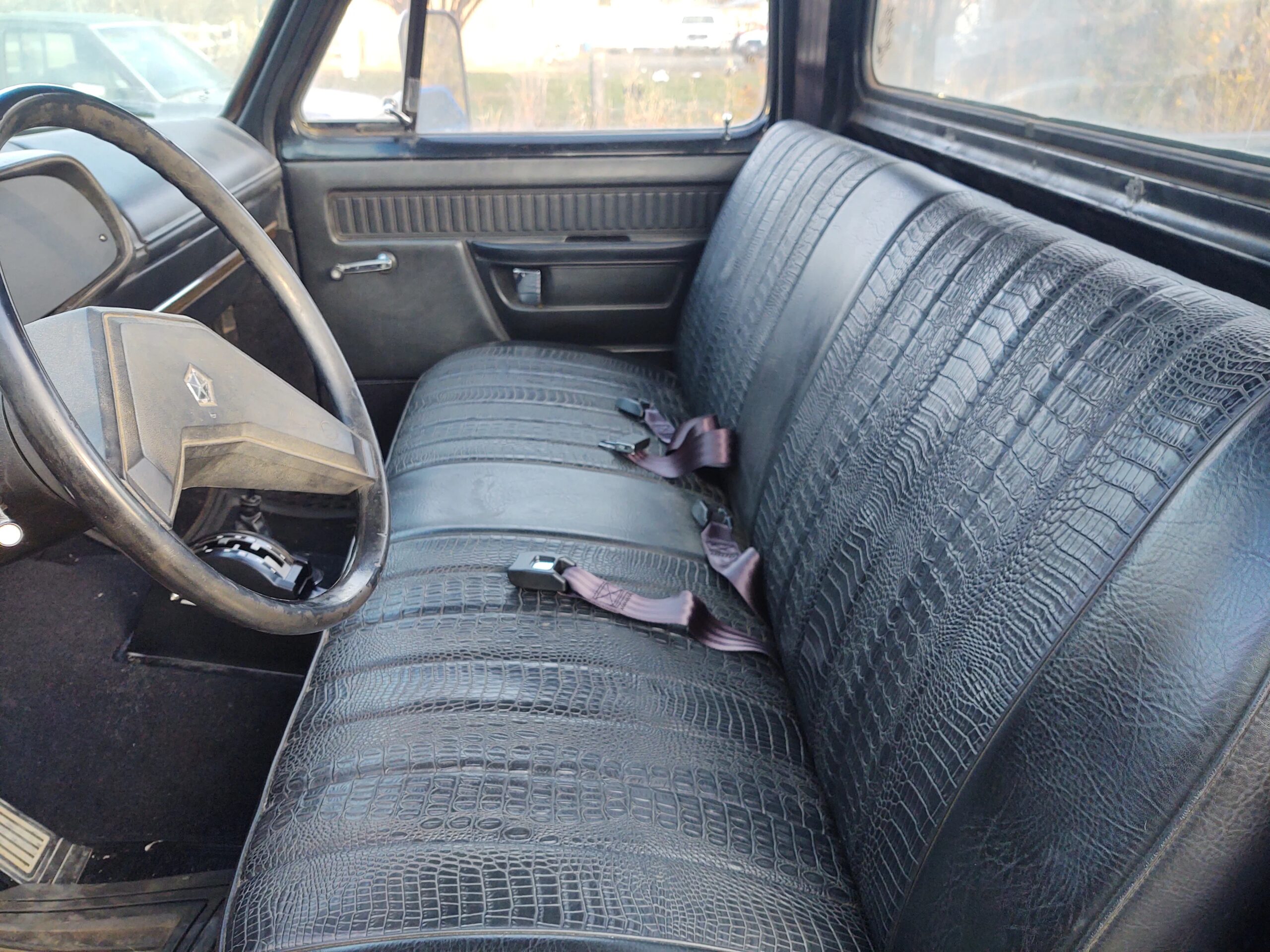 Dodge-Power-wagon-1978-Black-Black-9