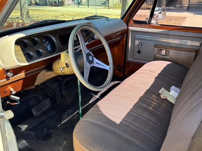Dodge-Ram-1980-White-Gold-10