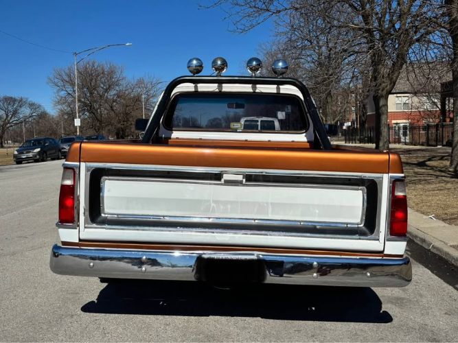 Dodge-Ram-1980-White-Gold-11