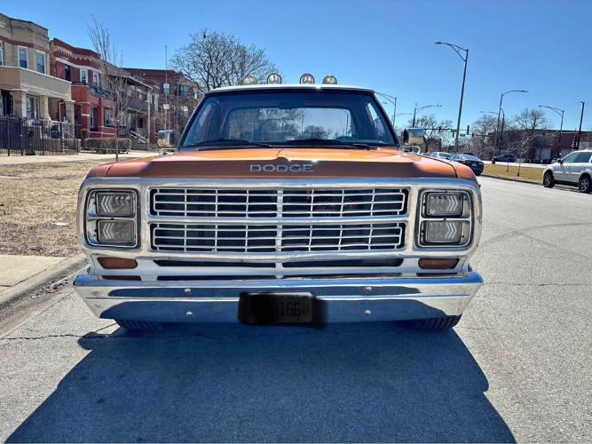 Dodge-Ram-1980-White-Gold-4