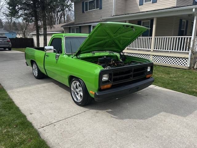 Dodge-Ram-1985-12