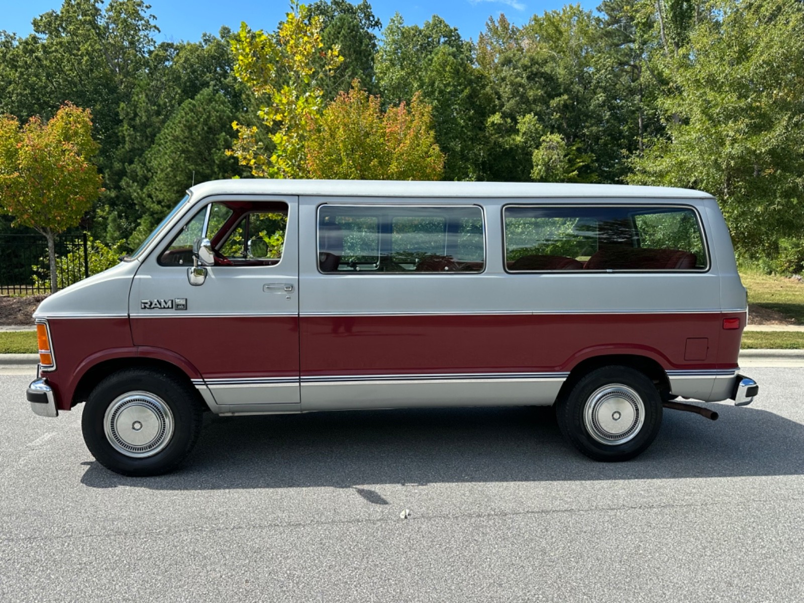 Dodge-Ram-2500-1988-1