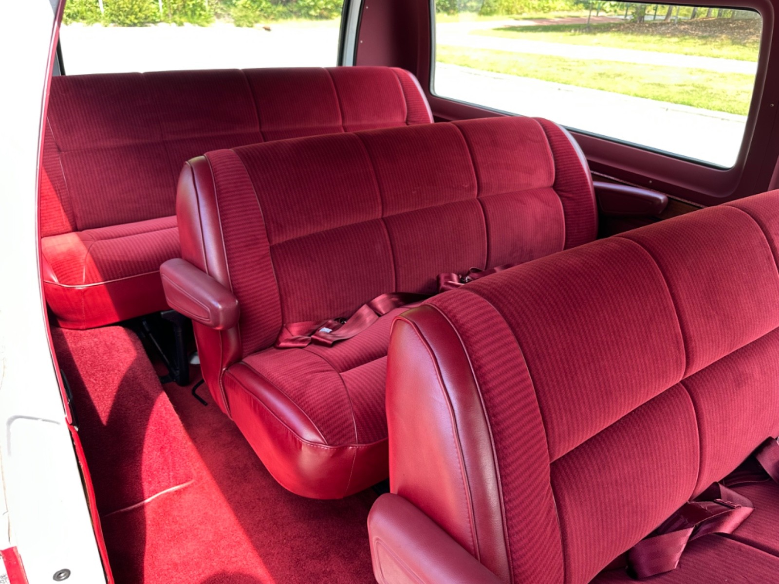 Dodge-Ram-2500-1988-11