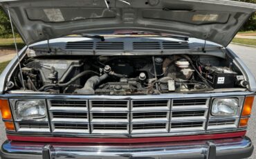 Dodge-Ram-2500-1988-30