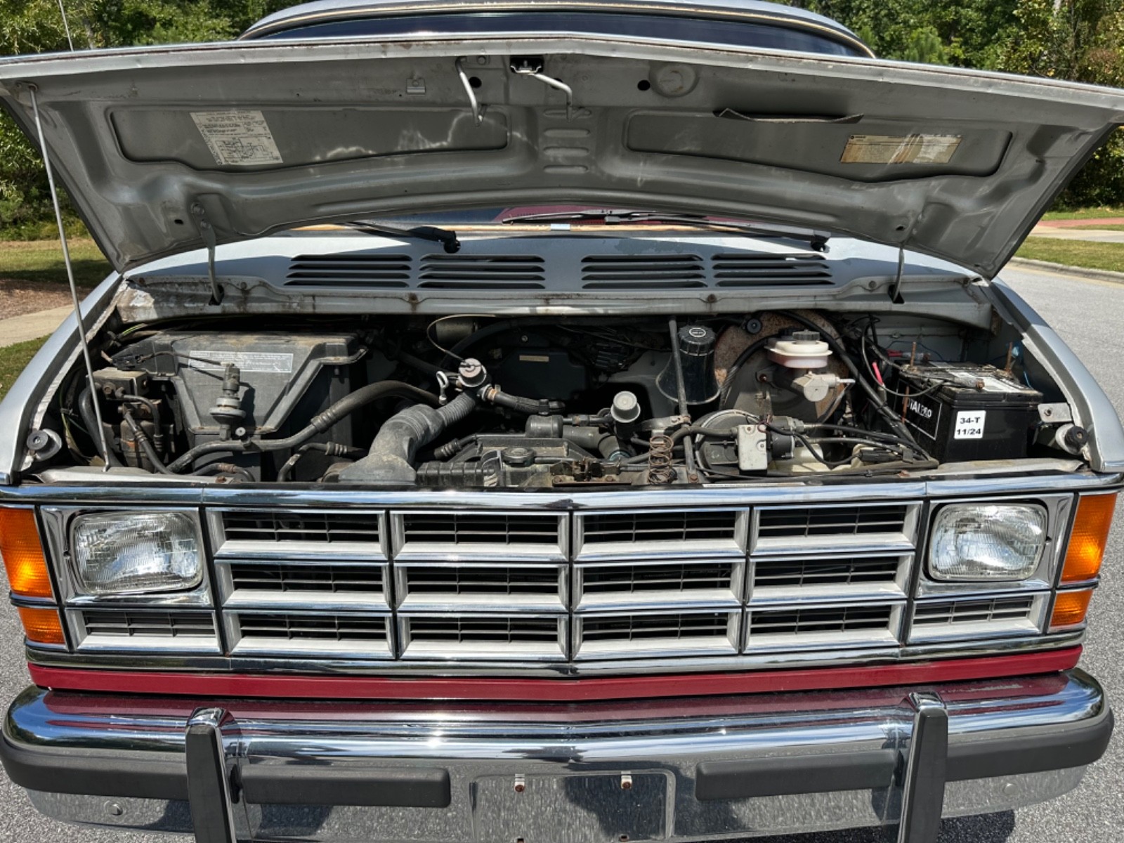 Dodge-Ram-2500-1988-30