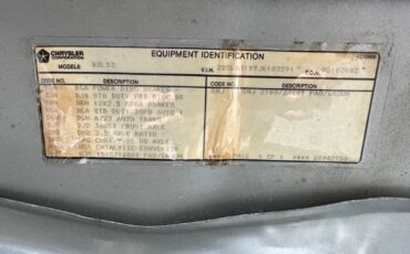 Dodge-Ram-2500-1988-32
