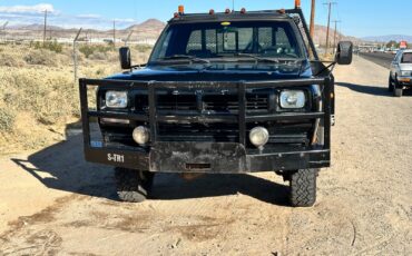 Dodge-Ram-2500-1991-Cab-Chassis-1