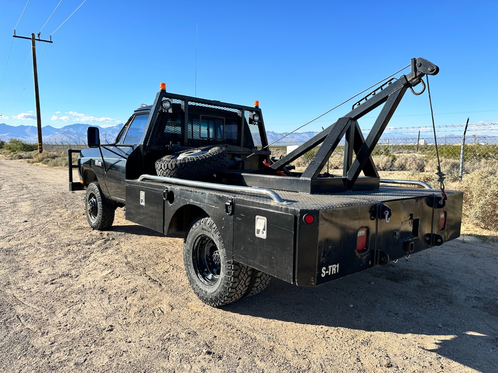 Dodge-Ram-2500-1991-Cab-Chassis-7