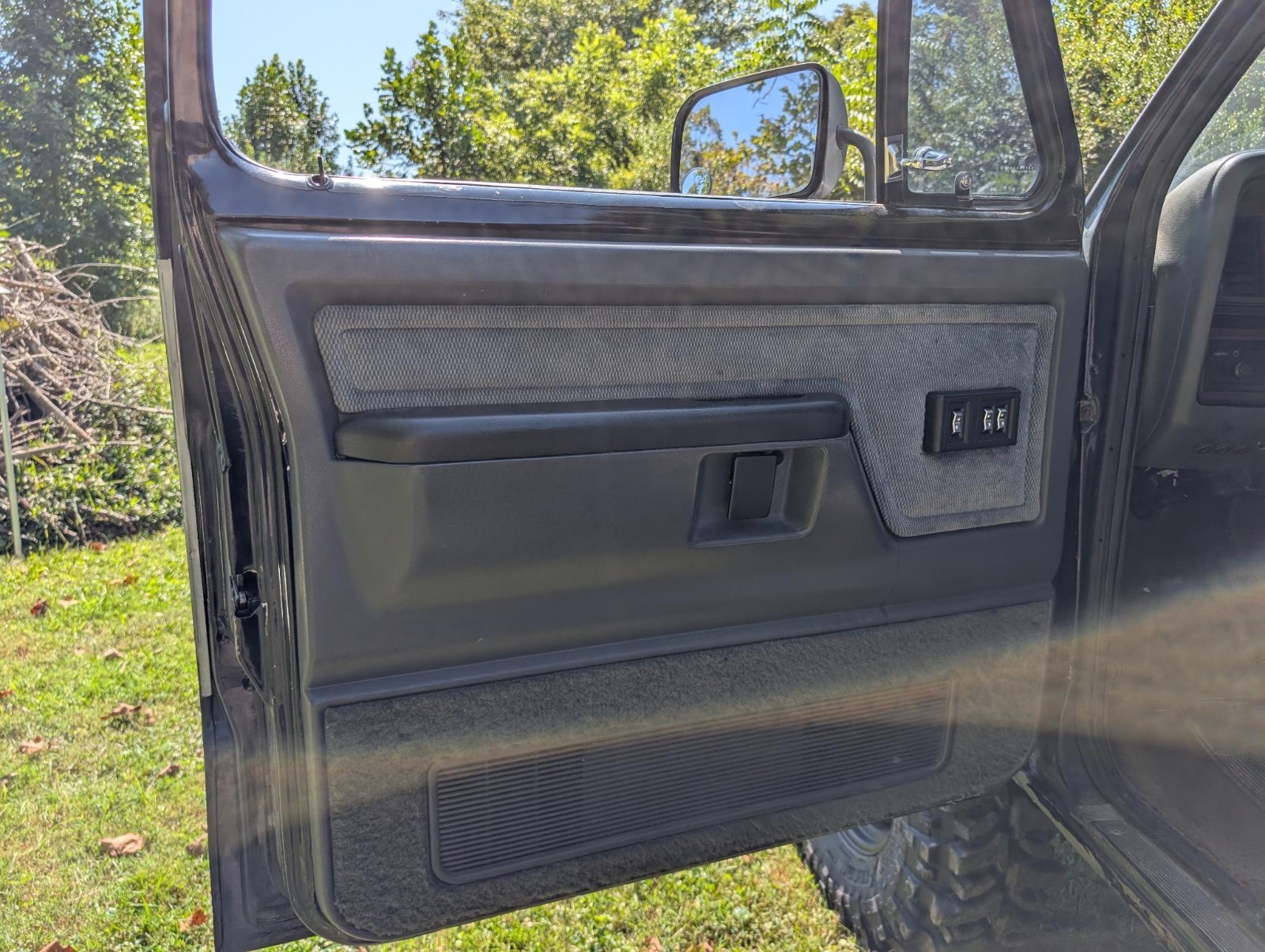 Dodge-Ram-2500-1992-19