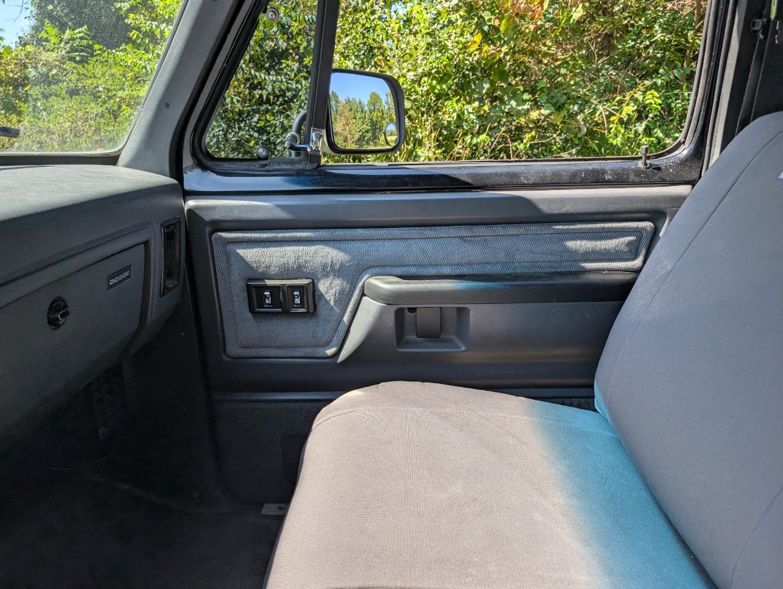 Dodge-Ram-2500-1992-22