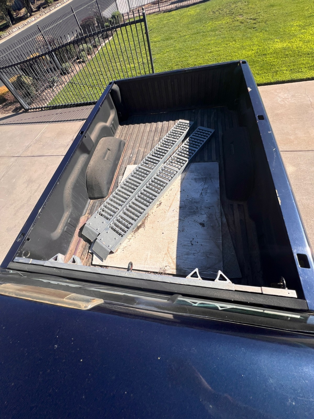 Dodge-Ram-2500-1994-Standard-Cab-Pickup-10