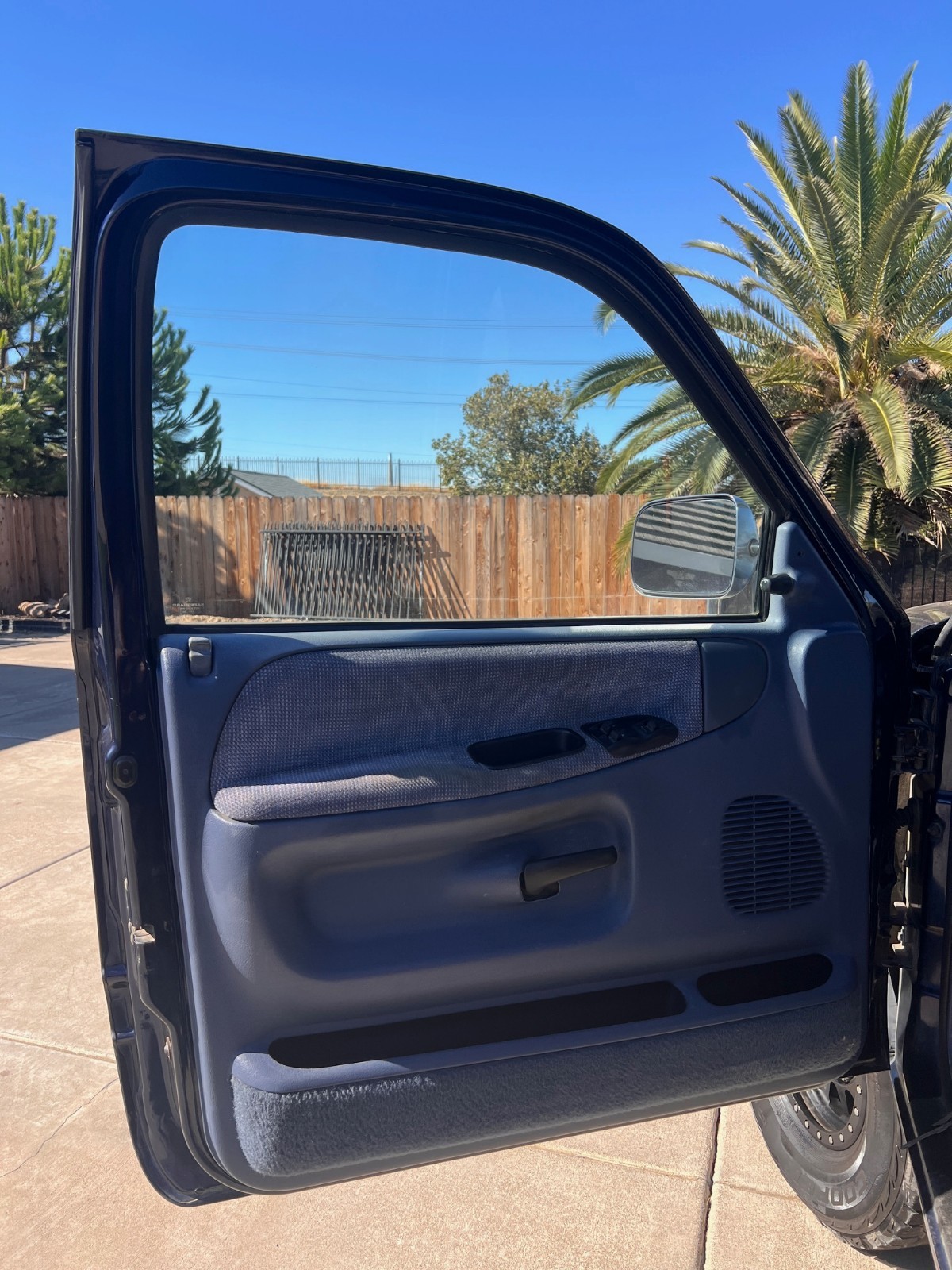 Dodge-Ram-2500-1994-Standard-Cab-Pickup-11