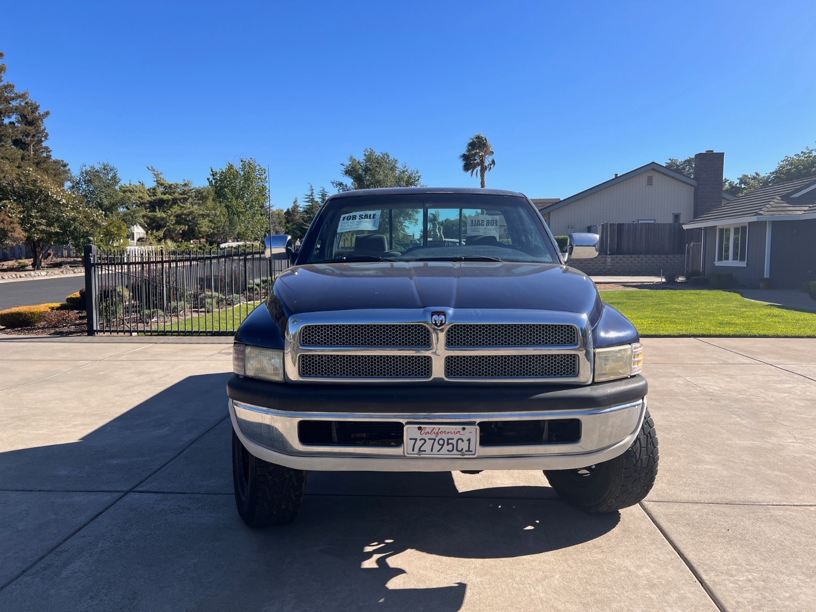 Dodge-Ram-2500-1994-Standard-Cab-Pickup-2