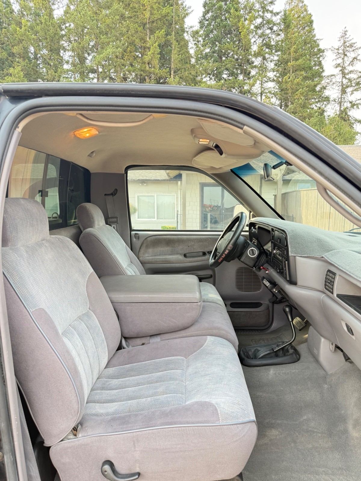 Dodge-Ram-2500-1994-Standard-Cab-Pickup-35