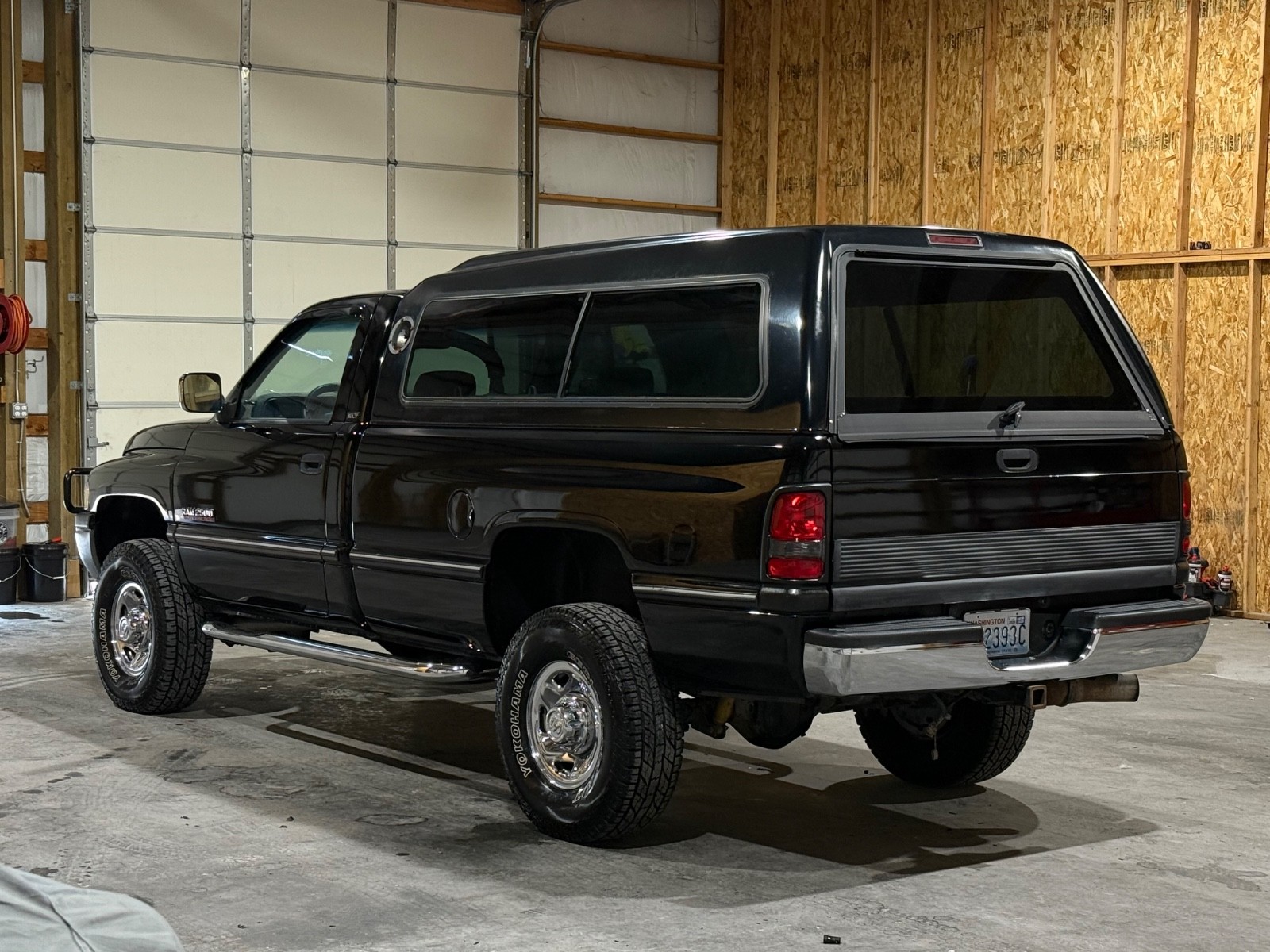 Dodge-Ram-2500-1994-Standard-Cab-Pickup-4