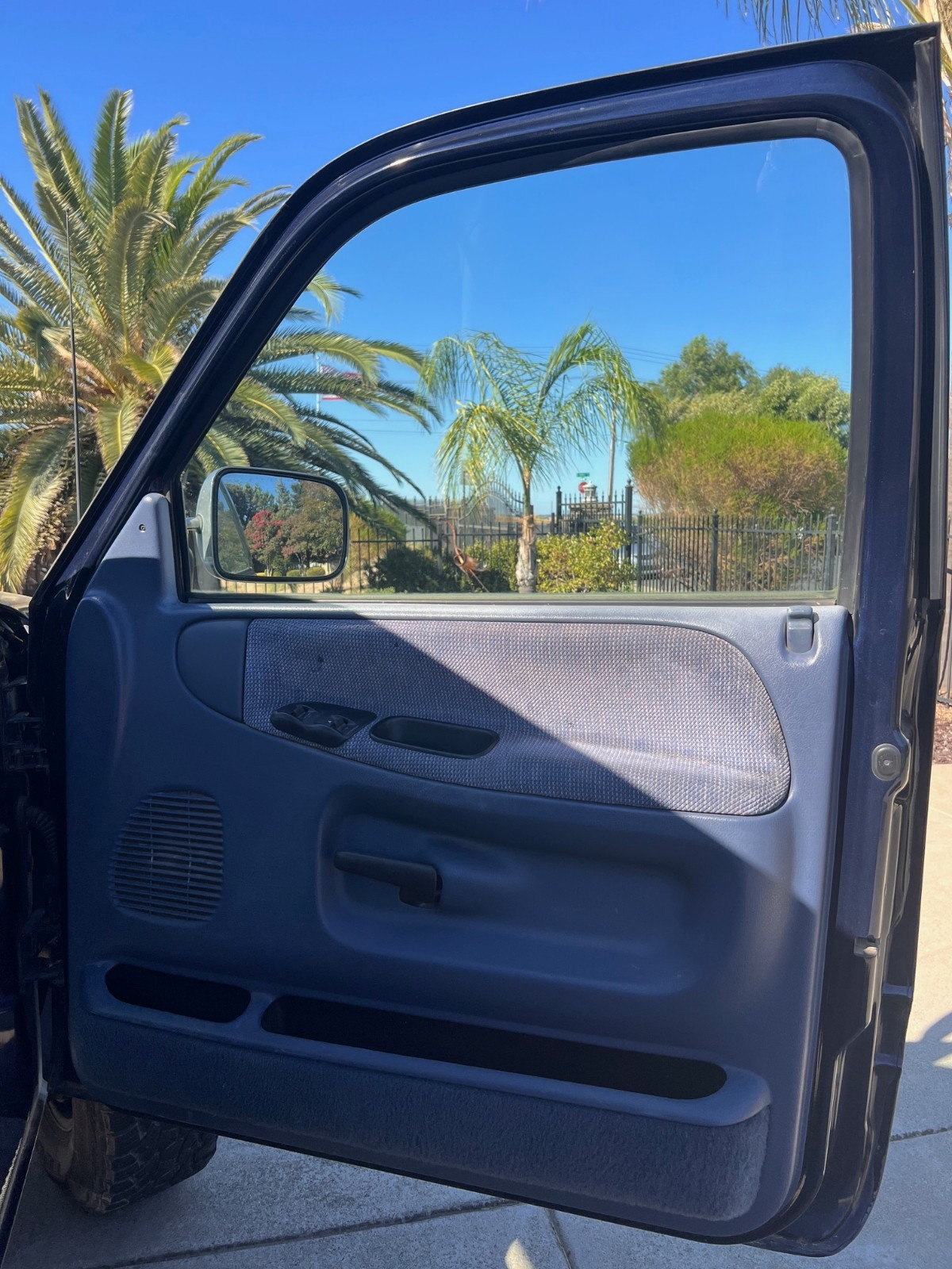 Dodge-Ram-2500-1994-Standard-Cab-Pickup-6