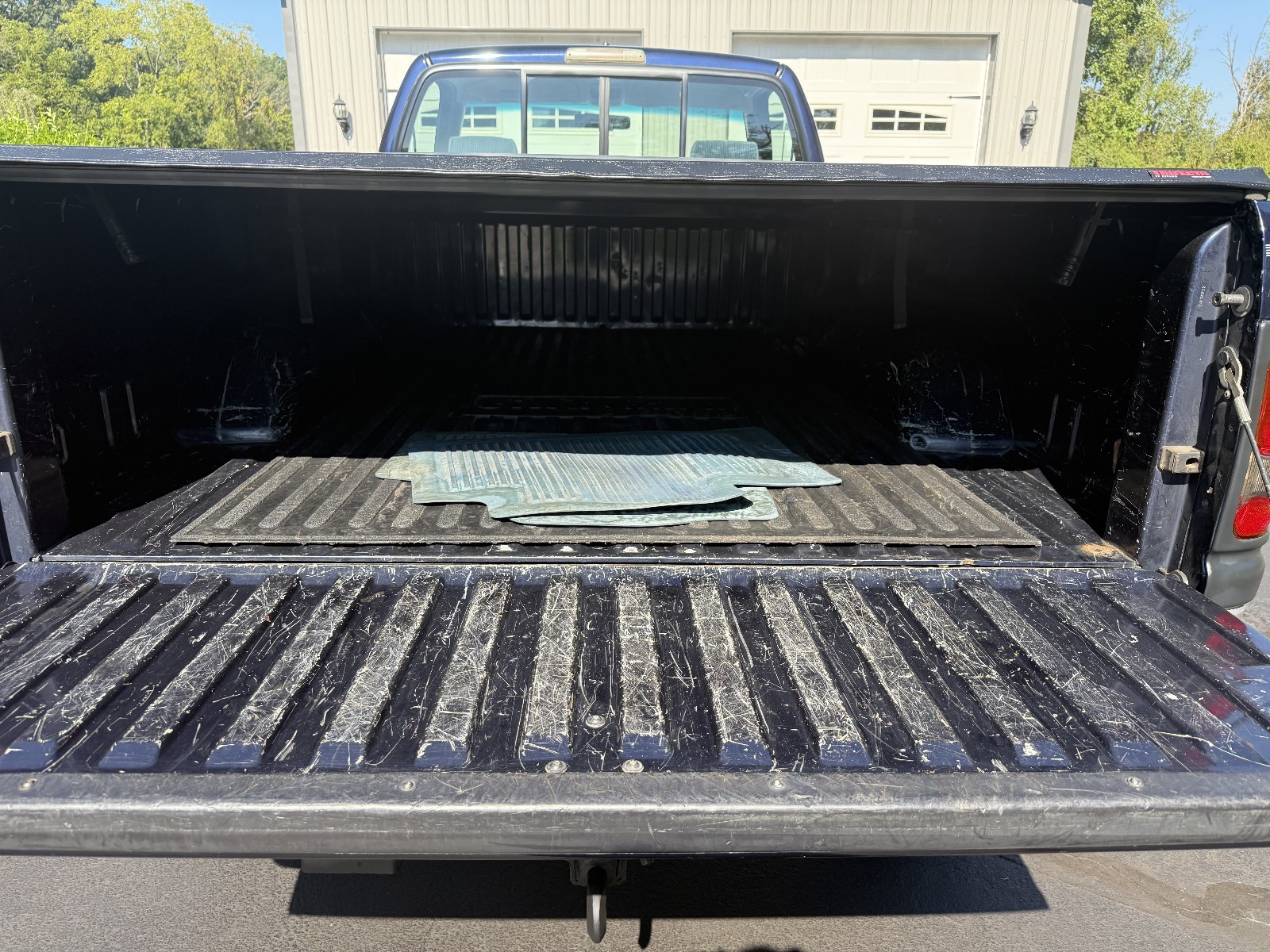 Dodge-Ram-2500-1995-Standard-Cab-Pickup-26