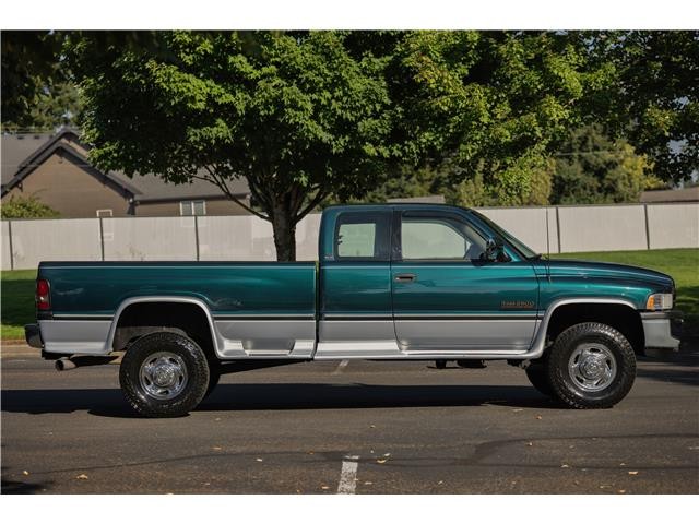 Dodge-Ram-2500-1996-Extended-Cab-Pickup-11