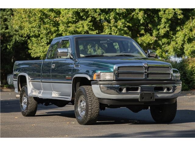 Dodge-Ram-2500-1996-Extended-Cab-Pickup-13