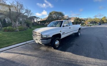 Dodge-Ram-3500-1996-Extended-Cab-Pickup-2