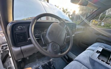 Dodge-Ram-3500-1996-Extended-Cab-Pickup-21