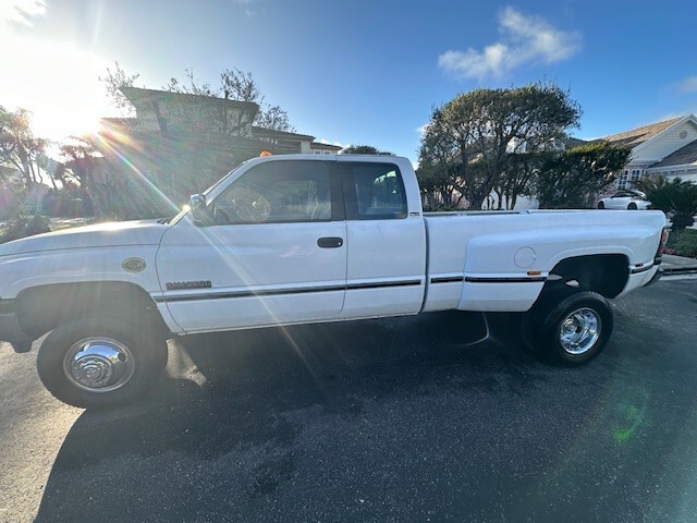 Dodge-Ram-3500-1996-Extended-Cab-Pickup